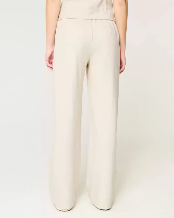 Hollister Livvy Ultra High-Rise leveälahkeiset housut Hollister Livvy Ultra High-Rise leveälahkeiset housut