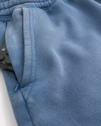 Keskireiden fleece-shortsit