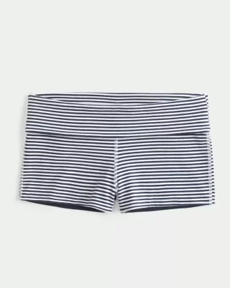 Käännettävät shortsit