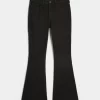 Korkeat mustat flare-farkut Korkeat mustat flare-farkut
