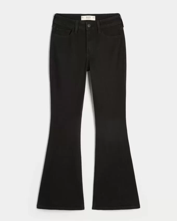 Korkeat mustat flare-farkut Korkeat mustat flare-farkut