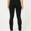 Korkeat, revityt mustat Super Skinny -farkut Korkeat, revityt mustat Super Skinny -farkut