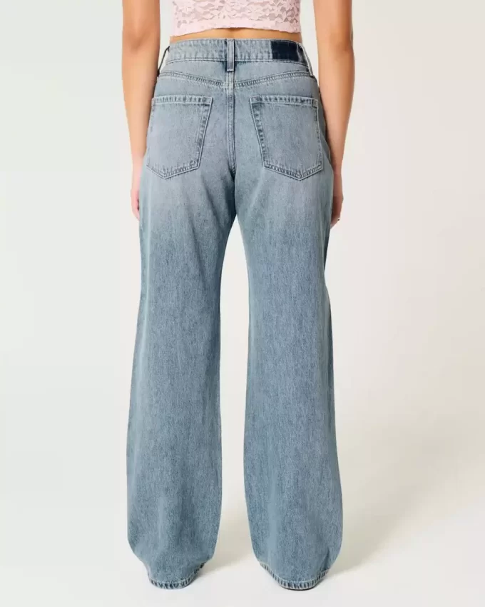Kurvikat korkean nousun keskikokoiset baggy-farkut Kurvikat korkean nousun keskikokoiset baggy-farkut