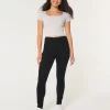 Kurvikkaat korkeat mustat Super Skinny -farkut Kurvikkaat korkeat mustat Super Skinny -farkut