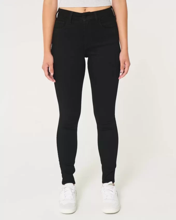 Kurvikkaat korkeat mustat Super Skinny -farkut Kurvikkaat korkeat mustat Super Skinny -farkut