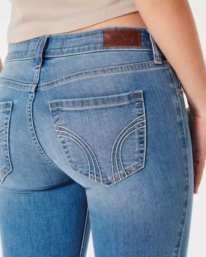 Kurvikkaat matalakorkoiset keskipesut Super Skinny -farkut Kurvikkaat matalakorkoiset keskipesut Super Skinny -farkut