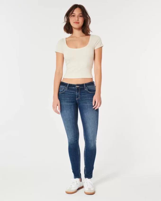 Kurvikkaat matalakorkoiset tummapesuiset Super Skinny -farkut Kurvikkaat matalakorkoiset tummapesuiset Super Skinny -farkut