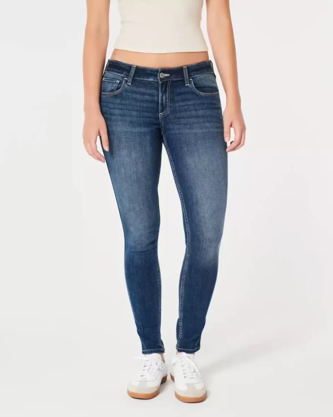 Kurvikkaat matalakorkoiset tummapesuiset Super Skinny -farkut Kurvikkaat matalakorkoiset tummapesuiset Super Skinny -farkut