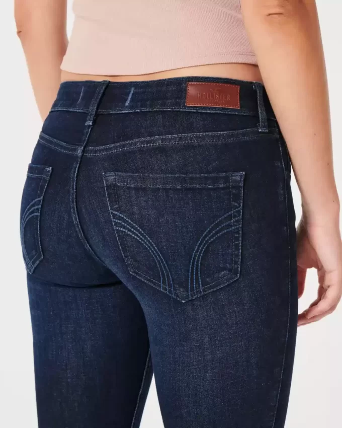 Kurvikkaat matalakorkoiset tummapesuiset Super Skinny -farkut Kurvikkaat matalakorkoiset tummapesuiset Super Skinny -farkut