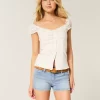 Low-Rise Light Wash Denim Shortie shortsit Low-Rise Light Wash Denim Shortie shortsit