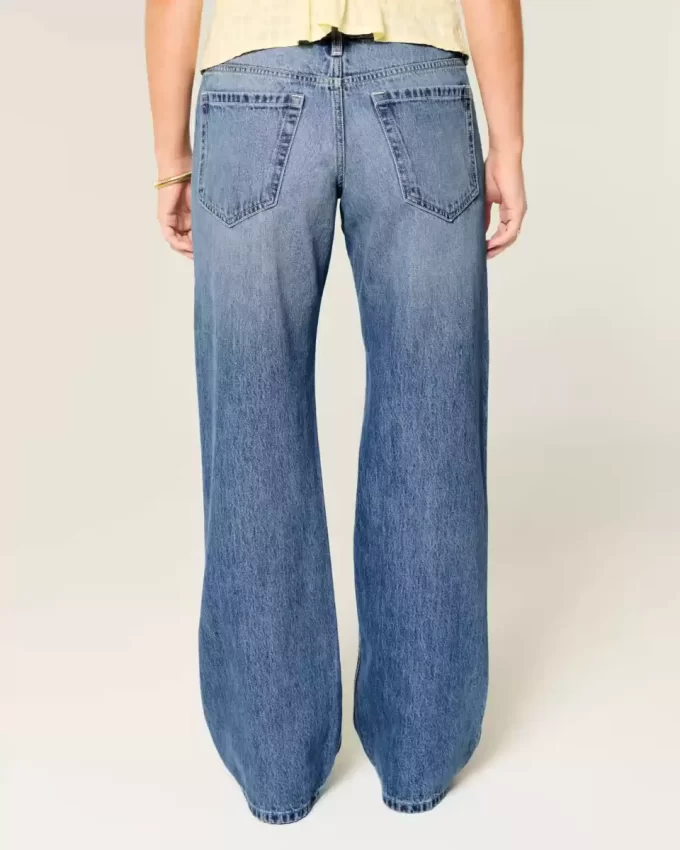 Low-Rise Medium Wash Studded Hearts Baggy Farkut Low-Rise Medium Wash Studded Hearts Baggy Farkut