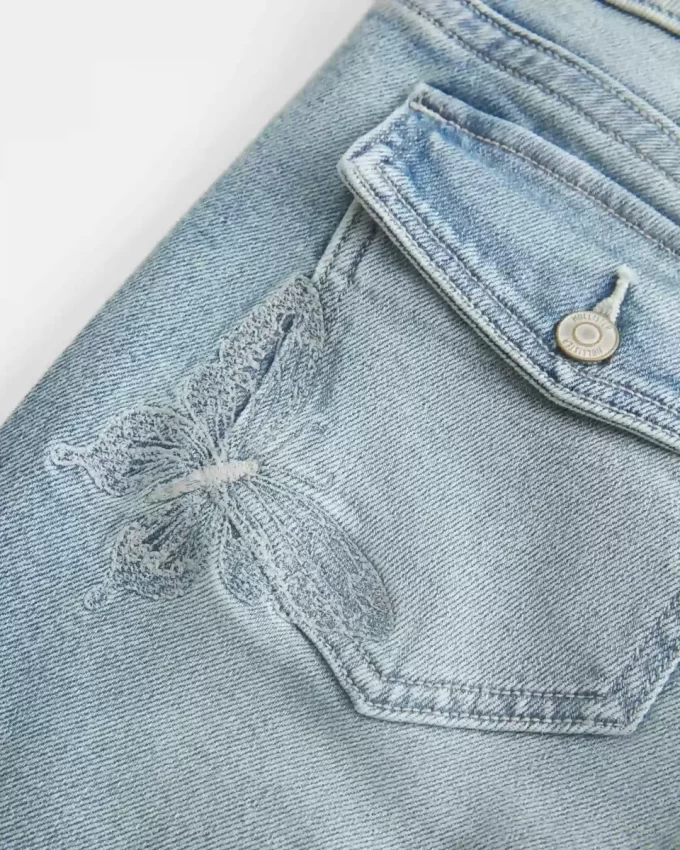 Matalakorkea keskipesu brodeeratut Butterfly Bootcut -farkut Matalakorkea keskipesu brodeeratut Butterfly Bootcut -farkut