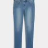 Matalakorkea keskipesu Super Skinny -farkut Matalakorkea keskipesu Super Skinny -farkut