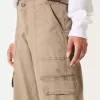 Matalat laukkuhousut