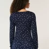 Mukava kukkakuvioinen pyjamatoppi Mukava kukkakuvioinen pyjamatoppi