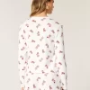 Mukava pitkähihainen pyjamapaita