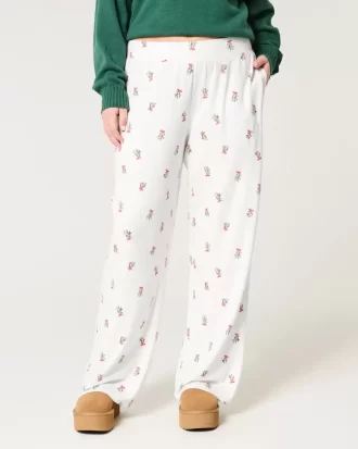Mukavat leveälahkeiset pyjamahousut