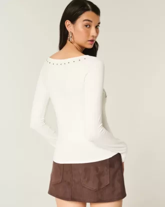 Nastoitettu SoHo Graphic Slash-neck toppi