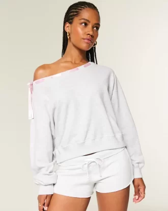 Off-the-Shoulder Tie -huppari