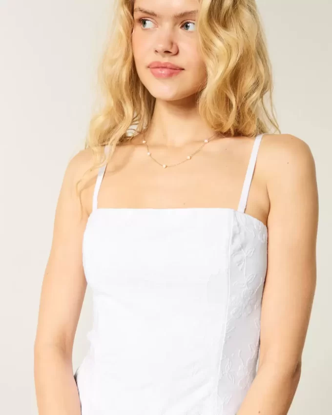 Olkaimeton brodeerattu Maxi-mekko Olkaimeton brodeerattu Maxi-mekko