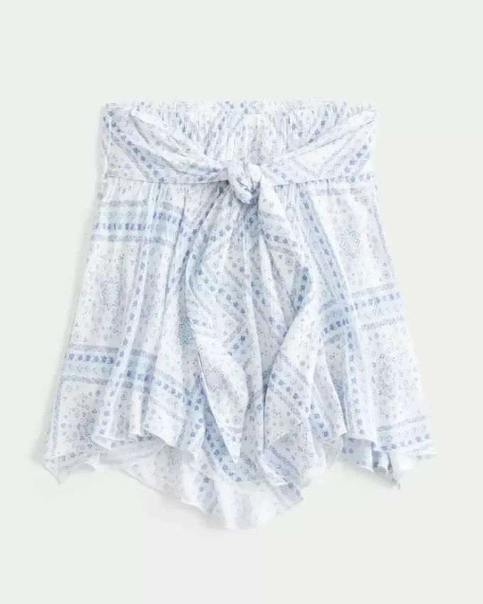Olkaimeton nenäliinahelma Top Olkaimeton nenäliinahelma Top
