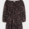 Olkapäällä/Off-the-Shoulder -kudottu mekko
