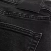 Pesty mustat Slim Straight farkut Pesty mustat Slim Straight farkut