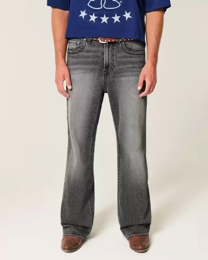 Pestyt mustat brodeeratut Baggy Bootcut -farkut Pestyt mustat brodeeratut Baggy Bootcut -farkut