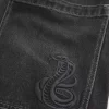 Pestyt mustat puolipitkät Skater Baggy -farkut Pestyt mustat puolipitkät Skater Baggy -farkut