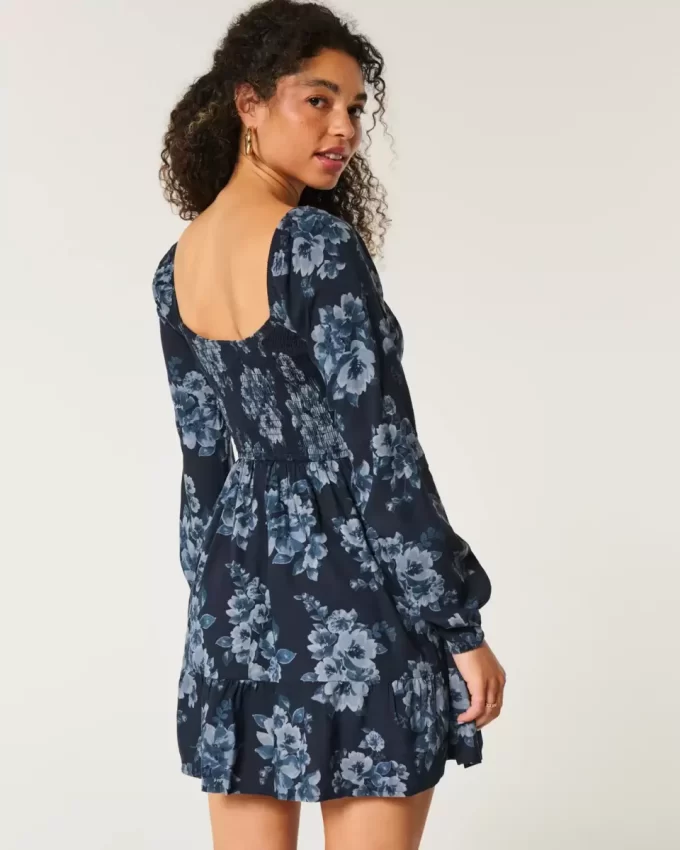 Pitkähihainen Cinch Bust -minimekko