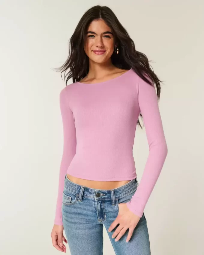 Pitkähihainen slash-neck toppi Pitkähihainen slash-neck toppi