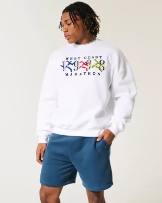 Polven yläpuolella fleece-shortsit