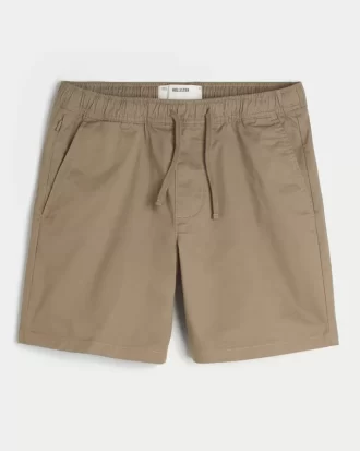 Polven yläpuolelle ulottuvat Twill-shortsit