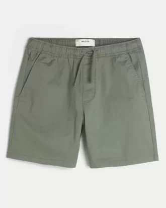 Polven yläpuolelle ulottuvat Twill-shortsit