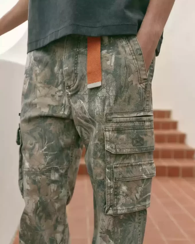 Raskaat löysät Camo Cargo -housut Raskaat löysät Camo Cargo -housut
