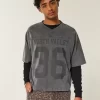 Raskas Baggy Crop Varsity Graphic Football T-paita Raskas Baggy Crop Varsity Graphic Football T-paita