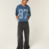 Raskas Baggy Crop Varsity Graphic Football T-paita Raskas Baggy Crop Varsity Graphic Football T-paita