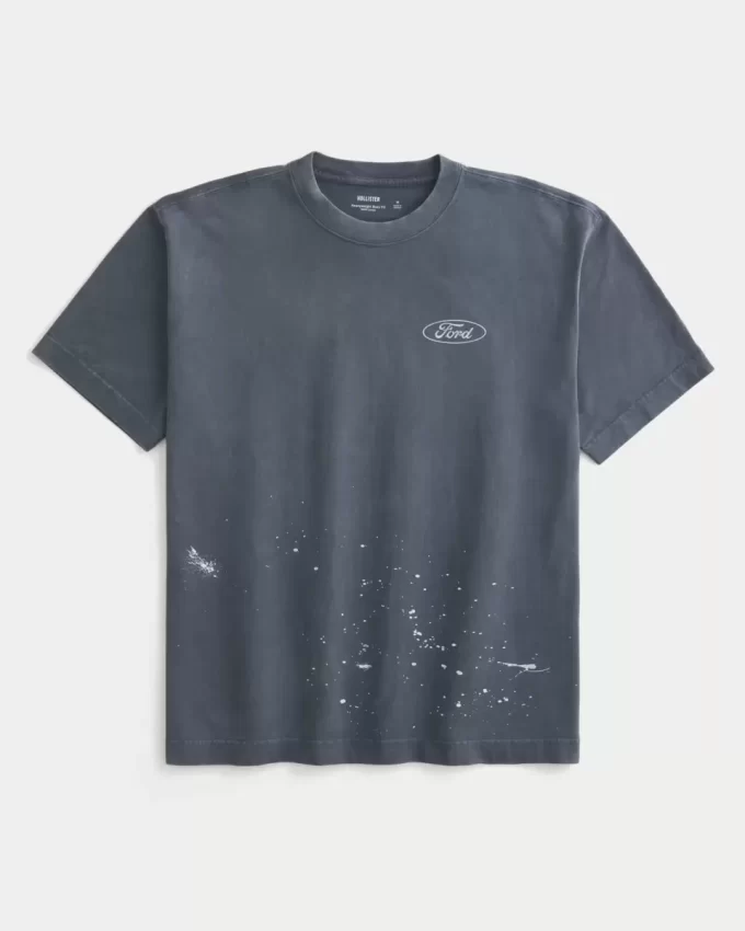 Raskas laatikkomainen Ford Graphic Tee
