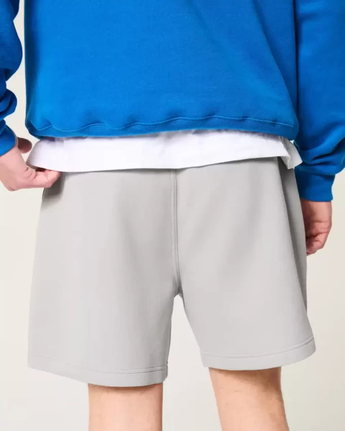 Reiden puoliväliin asti viilentävät fleece-shortsit Reiden puoliväliin asti viilentävät fleece-shortsit