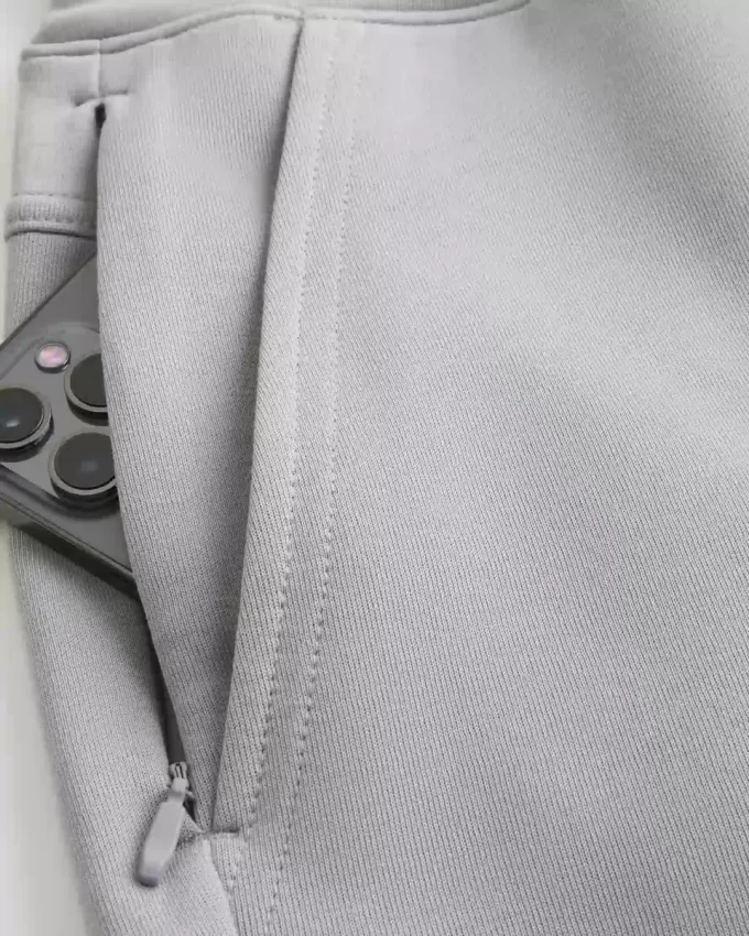 Reiden puoliväliin asti viilentävät fleece-shortsit Reiden puoliväliin asti viilentävät fleece-shortsit
