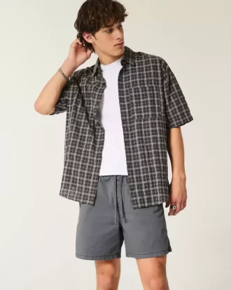 Reiden puoliväliin ulottuvat Twill-shortsit