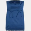 Satiininen olkaimeton bodycon-mekko