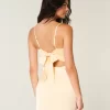 Satin Back Bow Bodycon -mekko Satin Back Bow Bodycon -mekko