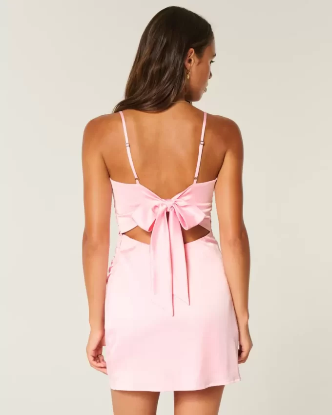 Satin Back Bow Bodycon -mekko Satin Back Bow Bodycon -mekko