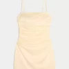 Satin Back Bow Bodycon -mekko Satin Back Bow Bodycon -mekko