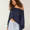 Slouchy off-the-shoulder villapaita