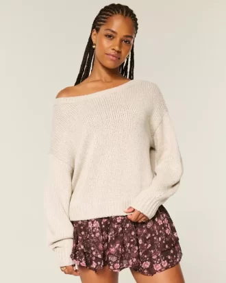 Slouchy off-the-shoulder villapaita