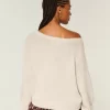 Slouchy off-the-shoulder villapaita