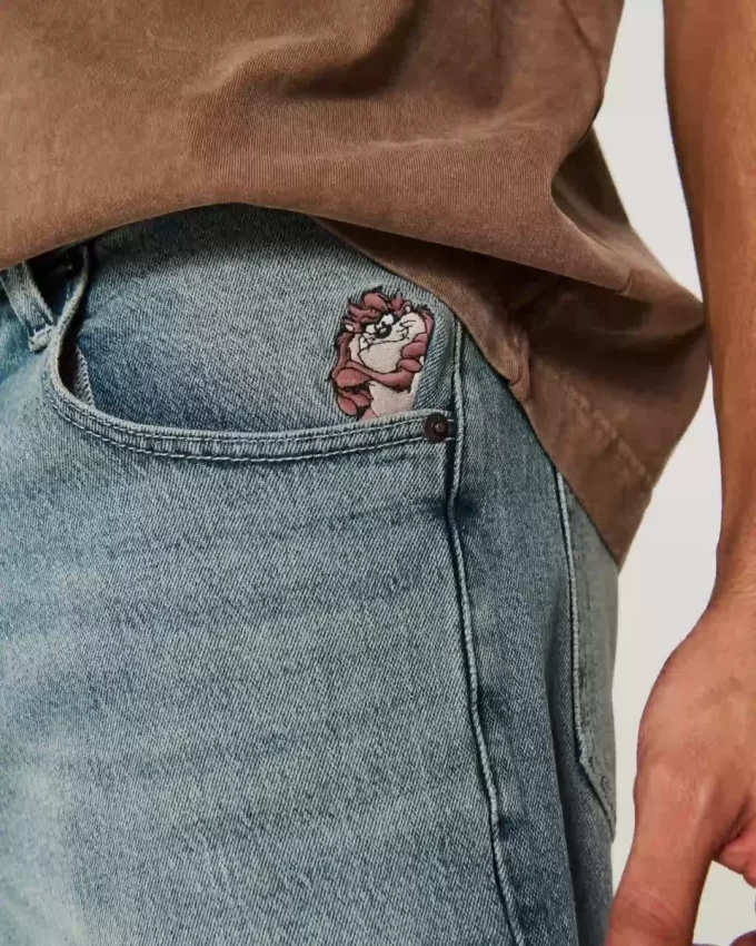 Taz Graphic Medium Wash Super Baggy Denim shortsit Taz Graphic Medium Wash Super Baggy Denim shortsit