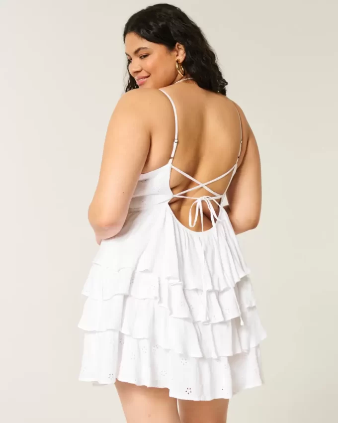 V-kaula-aukkoinen röyhelö Babydoll-minimekko V-kaula-aukkoinen röyhelö Babydoll-minimekko